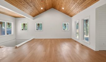 33542 Westview Dr, Bigfork, MT 59911