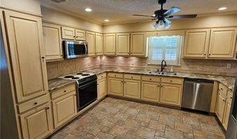 3408 Forest Ridge Dr, Albany, GA 31721