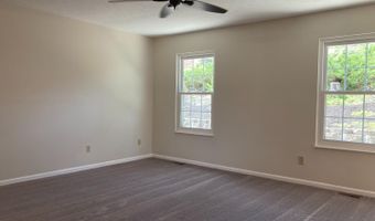 305 Parktrail Ln, Delhi, OH 45238