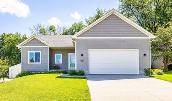 1906 Duff Ave, Ames, IA 50010