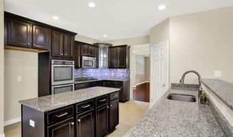 679 Erin Dr, Avon, IN 46123