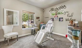 319 Clear Lake Ln, Buhl, ID 83316