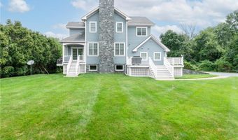 75 Wood St, Bristol, RI 02809