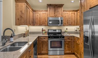 21020 NE High Desert Ln, Bend, OR 97701