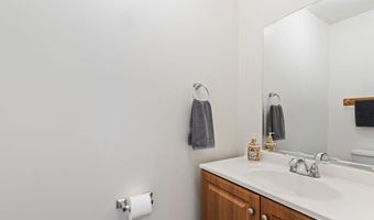 1043 COPPERSTONE Ct, Rockville, MD 20852