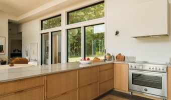 11 Franklin Ln, Accord, NY 12404