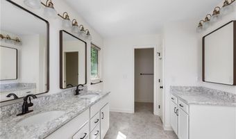 164 Fieldwood Dr, Advance, NC 27006
