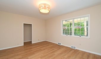 210 S CHESTNUT St, Ambler, PA 19002