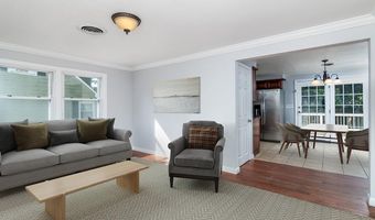 136 Davis Ave, Cranston, RI 02910