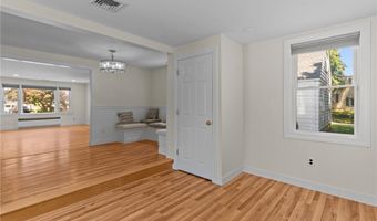 65 Howland Rd, Cranston, RI 02910