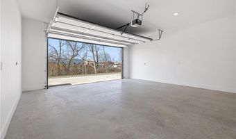 825 NW 14th St, Bentonville, AR 72712