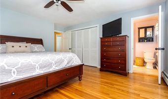 471 N Quidnessett Rd, North Kingstown, RI 02852