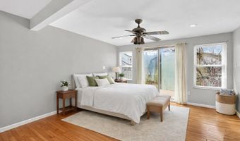 28 Willow St, Bayonne, NJ 07002