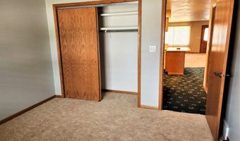 317 N Garfield St, Algona, IA 50511