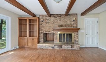 612 E Glendale St, Aurora, MO 65605