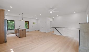 41 Champ Ln, Bolton, VT 05676