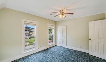 1614 Center St, Des Moines, IA 50314