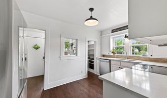 200 S Crane St, Alvord, TX 76225