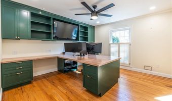 1067 Hess Dr, Avondale Estates, GA 30002