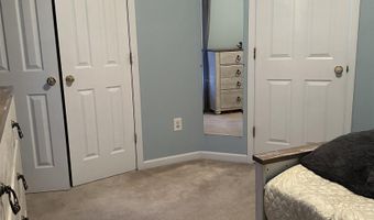 663 Flintrock Dr, Boiling Springs, SC 29316