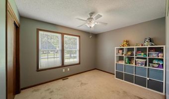 15629 Klamm St, Basehor, KS 66007