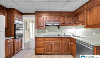 855 N Main St, Allentown, PA 18104
