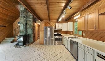 130 S Niantic Dr, Charlestown, RI 02813