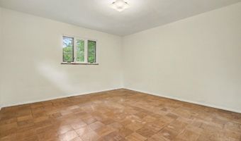 8590 Lynnehaven Dr, Amberley, OH 45236