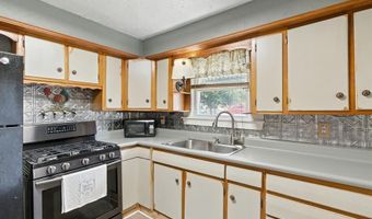 714 N Walnut St, Weatherford, TX 76086