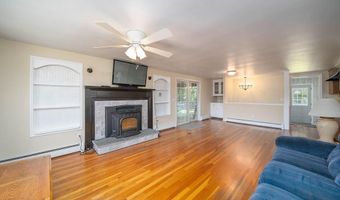 130 Austin Rd, North Kingstown, RI 02852