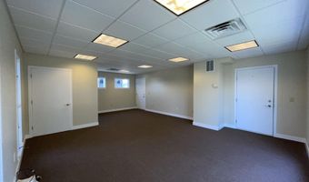 129 Airport Rd 3, Barnstable, MA 02630