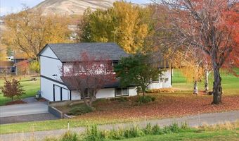 203 W Wagon Wheel Pr NW, Benton City, WA 99320