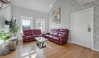 2950 S COLUMBUS St C2, Arlington, VA 22206