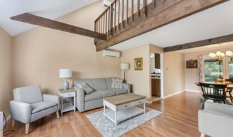 2 Cortland Cir, Bangor, ME 04401
