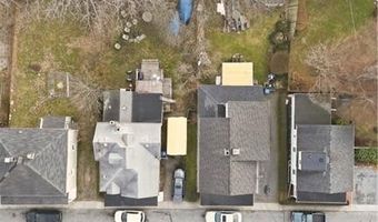 51 Warner St, Newport, RI 02840