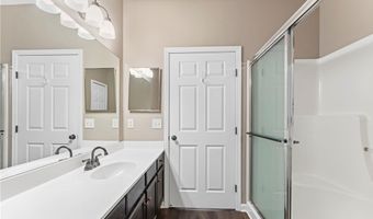 276 Sandover Dr, Aurora, OH 44202