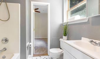 181 Market St, Aurora, IN 47001