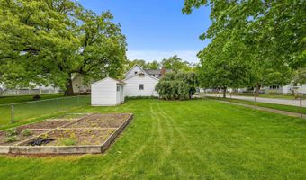 617 E 9th St, Auburn, IN 46706