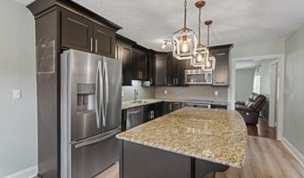 1166 Ledgewood Ln, Avon, IN 46123