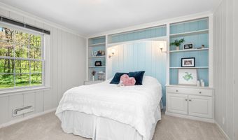 266 Pettis Ave NE, Ada, MI 49301