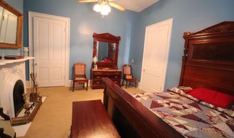 401 E 4th St, Augusta, KY 41002