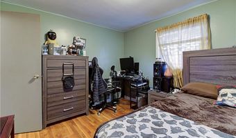 270 Woodward Ave, East Providence, RI 02914