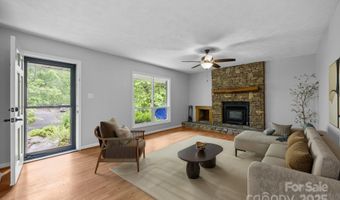 20 Summit Dr, Arden, NC 28704