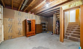 220 S Augusta Ave, Brandon, SD 57005