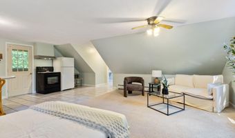 352 Log Cabin Rd, Arundel, ME 04046