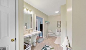 100 BROOKFIELD Dr, Dover, DE 19901