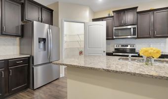 1056 FLYWAY VIEW Ln, Alabaster, AL 35007