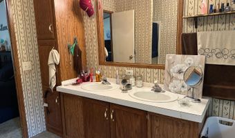 45 Sharp St, Ash Flat, AR 72513