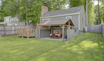 46 Ashford Lake Dr, Ashford, CT 06278
