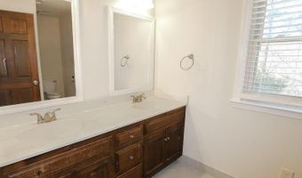 809 Houndslake Dr, Aiken, SC 29803